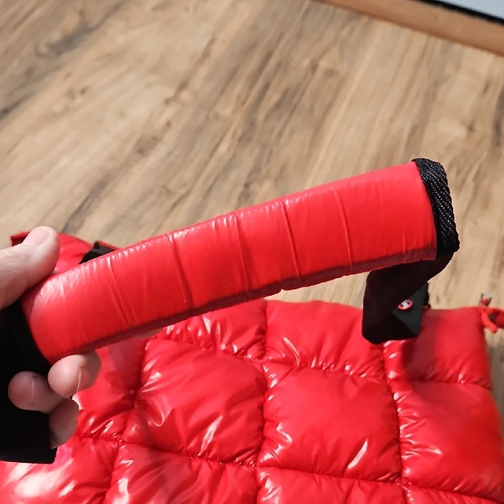 ISkin Summit 15 Q.West Vibrant Red Quilted Puffer Laptop Bag